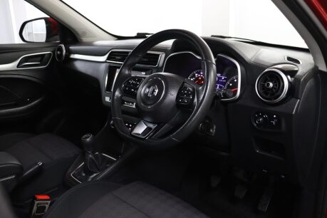 MG ZS EXCITE 4