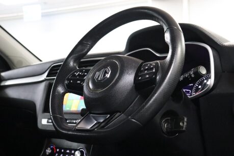 MG ZS EXCITE 12