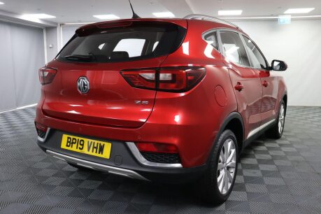 MG ZS EXCITE 11