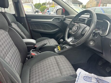 MG ZS EXCITE 9