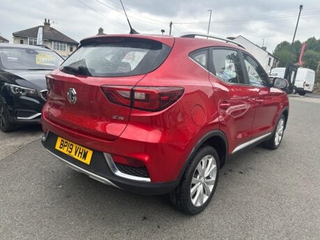 MG ZS EXCITE 8