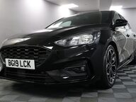 Ford Focus ST-LINE X 29