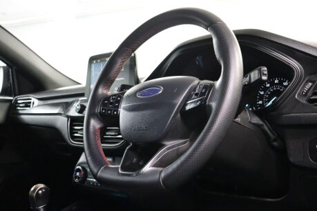 Ford Focus ST-LINE X 13