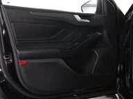 Ford Focus ST-LINE X 45
