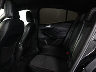 Ford Focus ST-LINE X 43