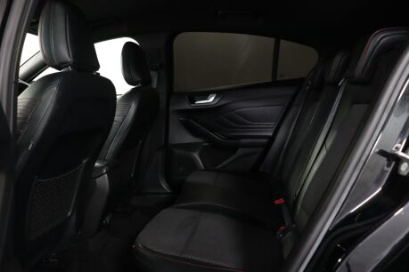 Ford Focus ST-LINE X 43