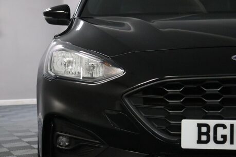 Ford Focus ST-LINE X 26