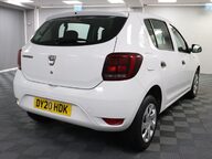 Dacia Sandero ESSENTIAL SCE 11