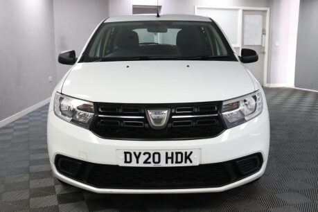 Dacia Sandero ESSENTIAL SCE 2