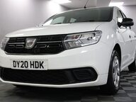 Dacia Sandero ESSENTIAL SCE 28