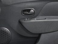 Dacia Sandero ESSENTIAL SCE 36