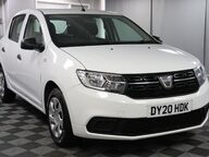 Dacia Sandero ESSENTIAL SCE 30