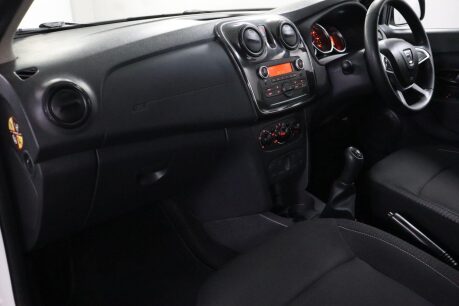Dacia Sandero ESSENTIAL SCE 34