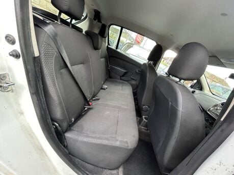 Dacia Sandero ESSENTIAL SCE 12