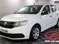 Dacia Sandero ESSENTIAL SCE 1