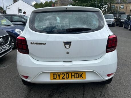 Dacia Sandero ESSENTIAL SCE 6