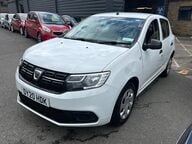Dacia Sandero ESSENTIAL SCE 5
