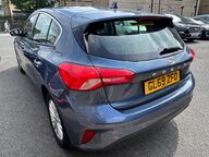 Ford Focus TITANIUM TDCI 6