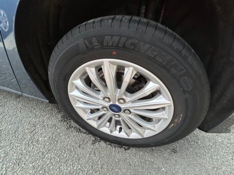 Ford Focus TITANIUM TDCI 18