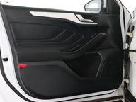 Ford Focus ZETEC 29
