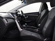 Hyundai i30 CRDI SE BLUE DRIVE 41
