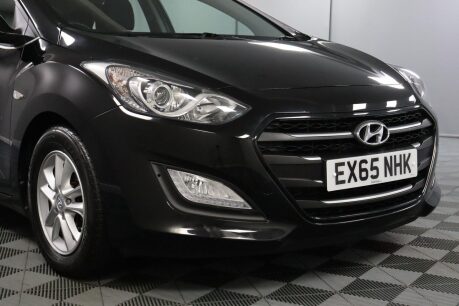 Hyundai i30 CRDI SE BLUE DRIVE 25