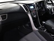 Hyundai i30 CRDI SE BLUE DRIVE 35