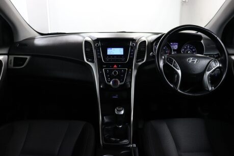 Hyundai i30 CRDI SE BLUE DRIVE 39