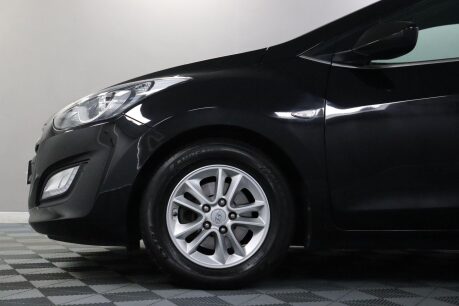 Hyundai i30 CRDI SE BLUE DRIVE 28