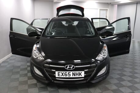 Hyundai i30 CRDI SE BLUE DRIVE 8
