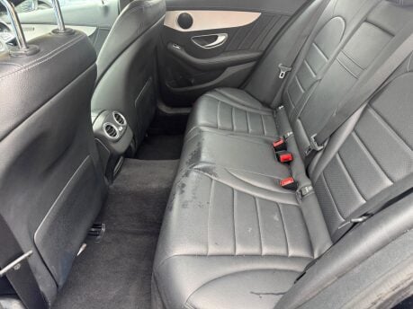 Mercedes-Benz C Class C220 BLUETEC AMG LINE 11