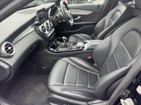 Mercedes-Benz C Class C220 BLUETEC AMG LINE 15