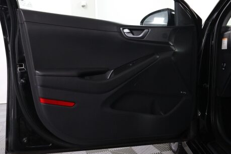 Hyundai IONIQ PREMIUM 44