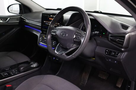 Hyundai IONIQ PREMIUM 4