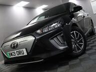 Hyundai IONIQ PREMIUM 32