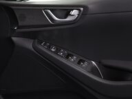 Hyundai IONIQ PREMIUM 37