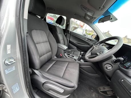Hyundai TUCSON GDI S BLUE DRIVE 9