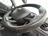 Renault Captur ICONIC TCE 18