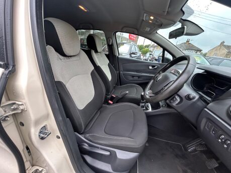 Renault Captur ICONIC TCE 10