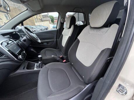 Renault Captur ICONIC TCE 19