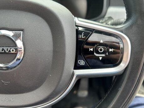 Volvo V90 T4 MOMENTUM PRO 12