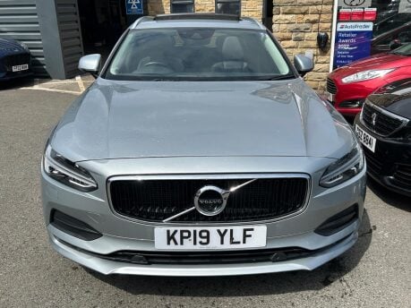Volvo V90 T4 MOMENTUM PRO 4
