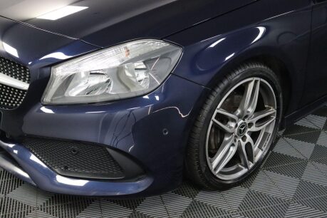 Mercedes-Benz A Class A 180 AMG LINE EXECUTIVE 32