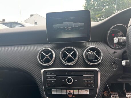Mercedes-Benz A Class A 180 AMG LINE EXECUTIVE 14