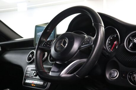 Mercedes-Benz A Class A 180 AMG LINE EXECUTIVE 13