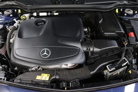 Mercedes-Benz A Class A 180 AMG LINE EXECUTIVE 45