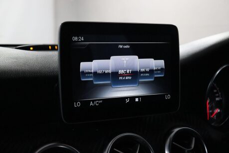 Mercedes-Benz A Class A 180 AMG LINE EXECUTIVE 40