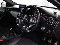 Mercedes-Benz A Class A 180 AMG LINE EXECUTIVE 4