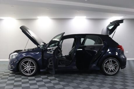 Mercedes-Benz A Class A 180 AMG LINE EXECUTIVE 5