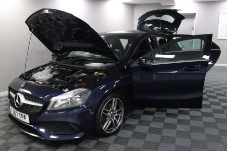 Mercedes-Benz A Class A 180 AMG LINE EXECUTIVE 17